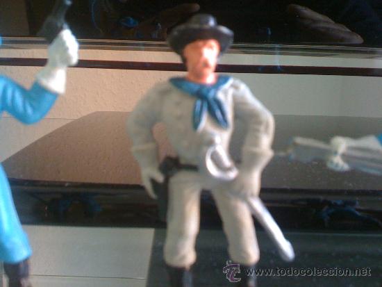 Figuras de goma y PVC: Oficial /// Confederado /// comansi. - Foto 1