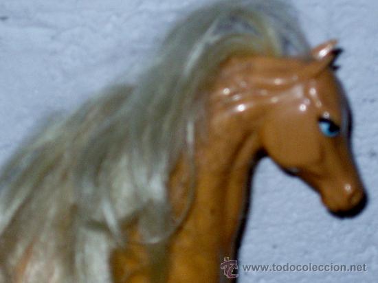 Figuras de goma y PVC: CABALLO CON PELO BLANDO - Foto 3