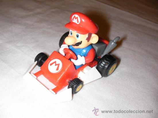 Figuras de goma y PVC: SUPER MARIO EN COCHE - Foto 1