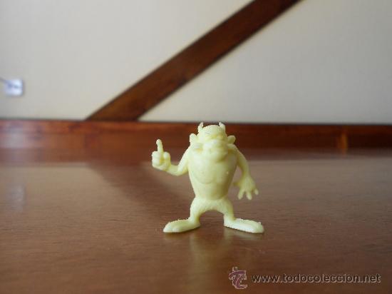 Figuras de goma y PVC: ANTIGUA FIGURA DE LOS CHICLES DUNKIN - Foto 3