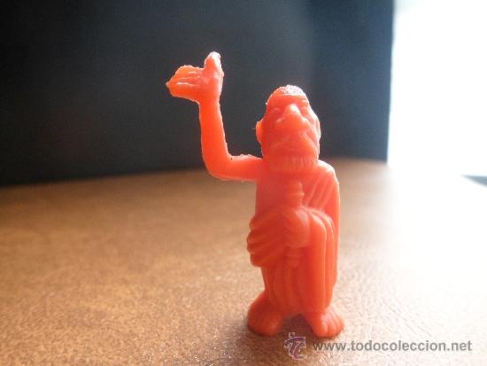 Figuras de goma y PVC: FIGURA DE PLASTICO,  ASTERIX, DARGUAD, DUNKIN, PHOSKITOS. - Foto 1