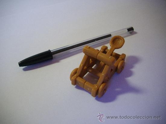 Figuras de goma y PVC: Catapulta de pl&aacute;stico de Danone Sylvan 1994 - Foto 1