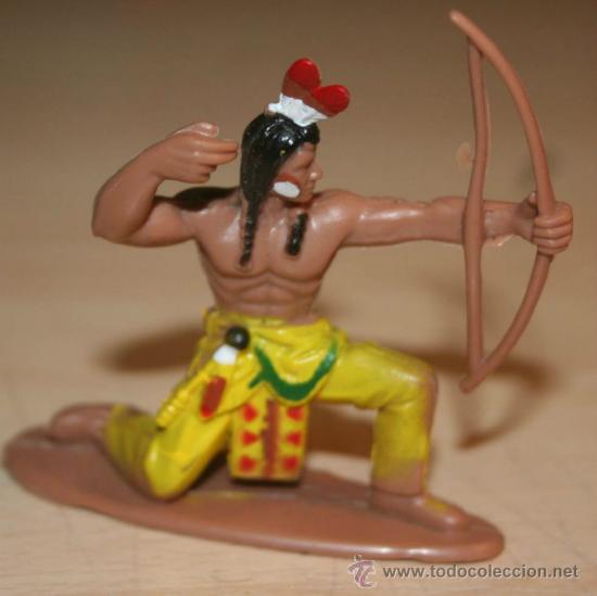 Figuras de goma y PVC: MU&Ntilde;ECO INDIO CON  ARCO DE GOMA. SIN MARCA - Foto 1