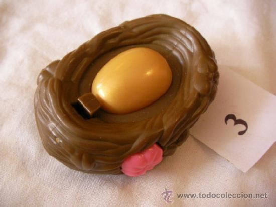 Figurines en Caoutchouc et PVC: NIDO CON HUEVO