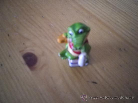 Figuras de goma Kinder: MU&Ntilde;ECO DE KINDER SORPRESA  COCODRILO - Foto 1