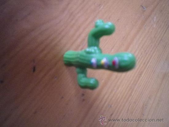Figure di Gomma e PVC: MU&Ntilde;ECO DE HUEVO KINDER  SORPRESA