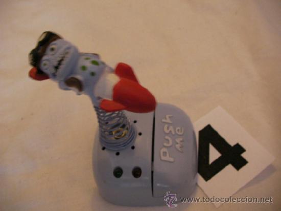 Figuras de goma y PVC: FIGURA EN COHETE - Foto 1