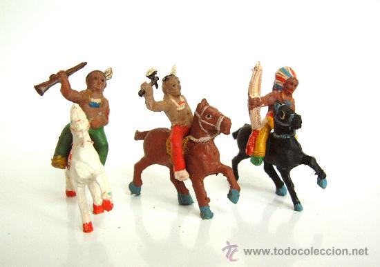 Figuras de goma y PVC: TRES INDIOS peque&ntilde;os A CABALLO ALCA-CAPELL - Foto 1