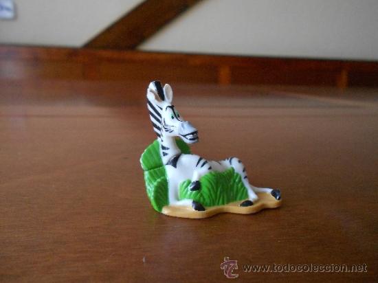 Kinder Figures: PERSONAJE KINDER DE LA PEL&Iacute;CULA MADAGASCAR