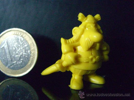 Figuras de goma y PVC: DUNKIN SERIE ASTERIX - Foto 1
