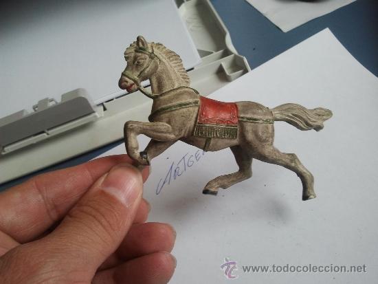 Figuras de goma y PVC: figura de goma caballo - Foto 1