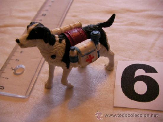 Figuras de goma y PVC: PERRO DE RESCATE - Foto 1