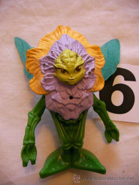 Figuras de Goma y PVC: PLANTA ANIMADA CON FLOR