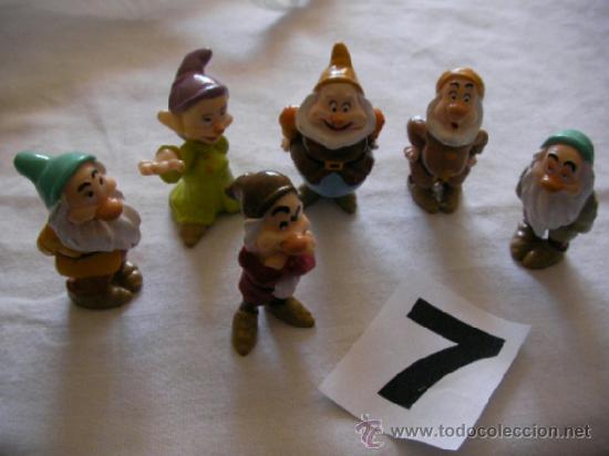 Figuras de goma y PVC: GRAN LOTE DE SEIS ENANITOS - Foto 1