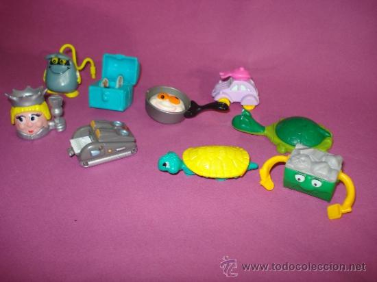 Figure di Gomma e PVC: Lote de 8 OBJETOS con Movimiento Articulados Todos Diferentes de KINDER FERRERO A&ntilde;o 1990s.