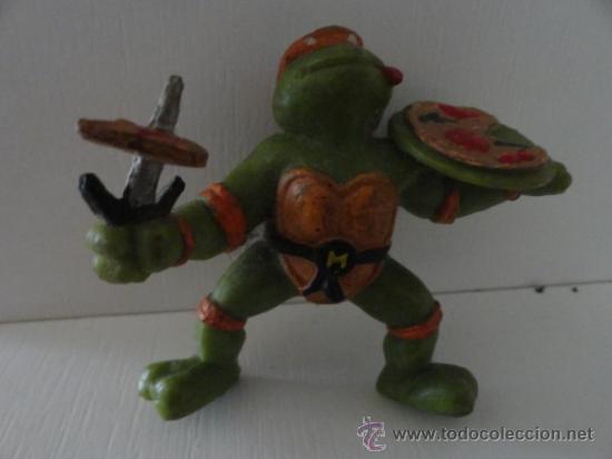 Figuras de goma y PVC: TORTUGAS NINJA TURTLES Yolanda - Foto 1