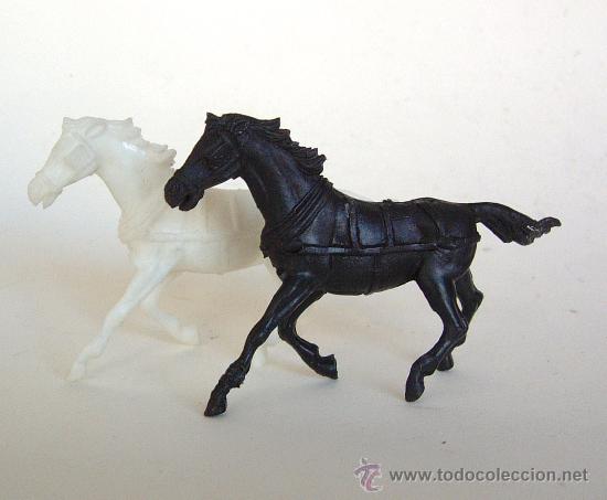 Figuras de goma y PVC: comansi dos caballos carreta - Foto 1