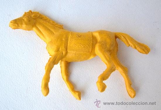Figuras de goma y PVC: comansi caballo indio amarillo ref.-z-13 - Foto 1