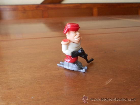 Figuras de goma Kinder: MU&Ntilde;ECO KINDER SORPRESA - Foto 2