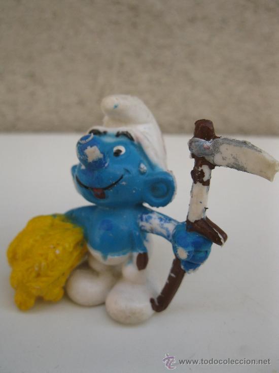Figuras de Goma y PVC: PITUFO GRANJERO - FIGURA DE PVC.