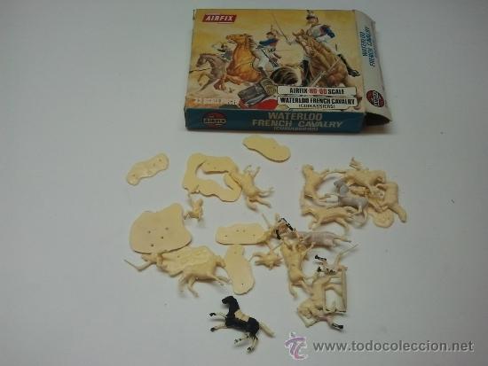 Figuras de Borracha e PVC: figuras airfix waterloo  en caja