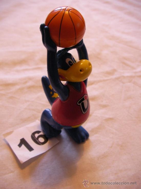 Figuras de Goma y PVC: DINO JUGADOR DE BALONCESTO - ENVIO GRATIS A ESPA&Ntilde;A