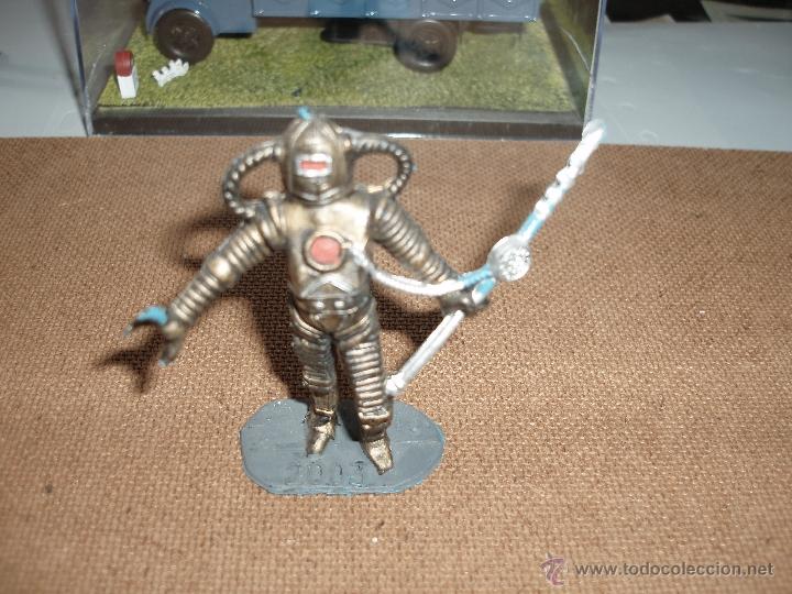 Figuras de goma y PVC: ROBOT 2003 SERIE OVNI COMANSI - Foto 1