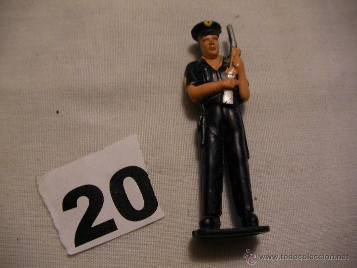 Rubber and PVC Figures: ANTIGUA FIGURA POLICIA - ENVIO GRATIS A ESPA&Ntilde;A