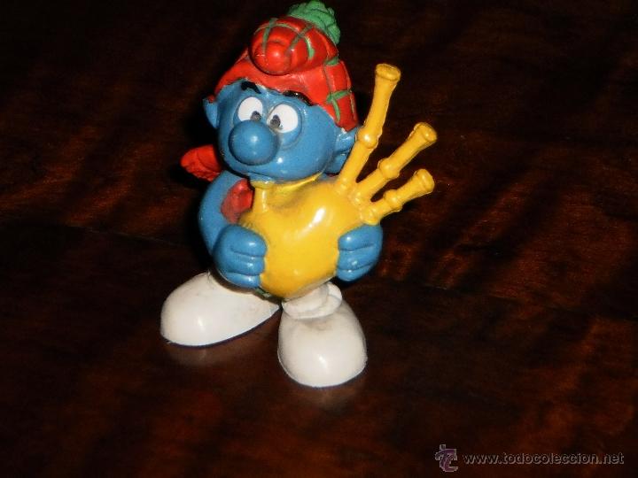 Figuras de Borracha e PVC: PITUFO GAITERO ESCOCES - PEYO -BULLY - WEST GERMANY - A&Ntilde;OS 80