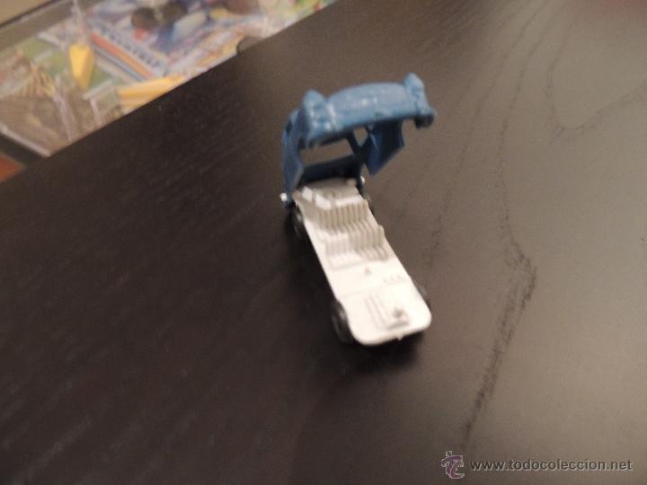 Figuras de goma y PVC: COCHE MARCA ZIX........ - Foto 2