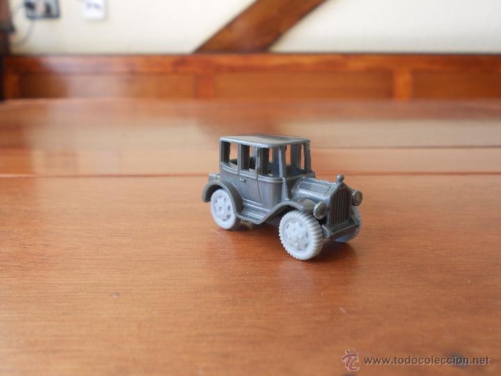 Kinder Figures: COCHE &iquest;KINDER?