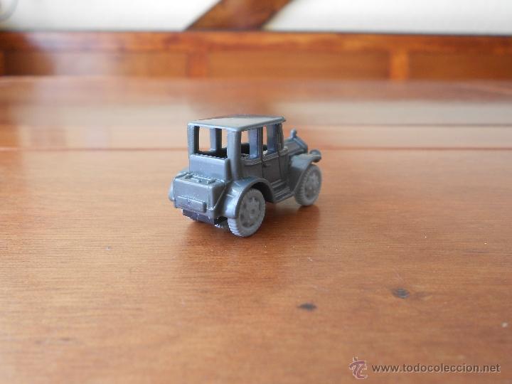 Figuras de goma Kinder: COCHE &iquest;KINDER? - Foto 3