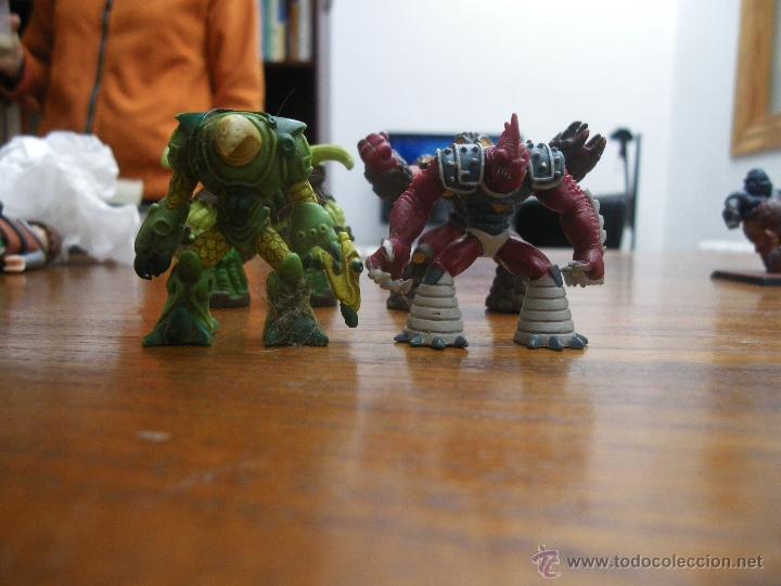 Figuras de goma y PVC: 2 xenox de Panini - Foto 1