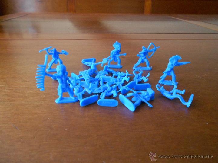Figuras de goma y PVC: LOTE DE INDIOS DE LA FOTO - Foto 3