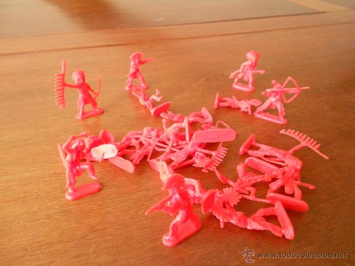 Figuras de goma y PVC: LOTE DE INDIOS - Foto 3