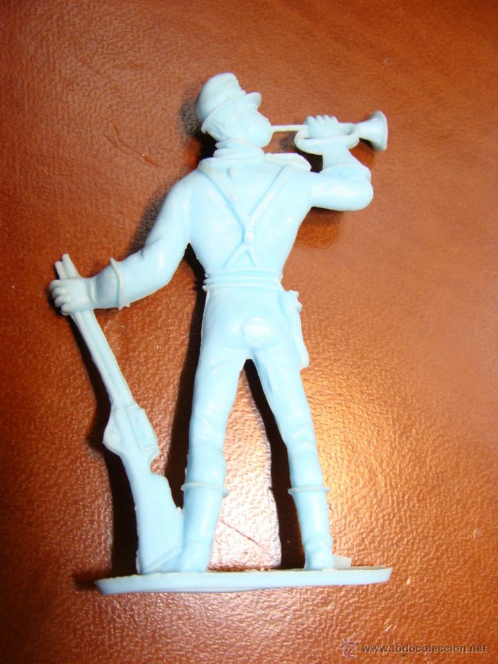 Figuras de goma y PVC: Soldado plastico antiguo de Comansi - Foto 1