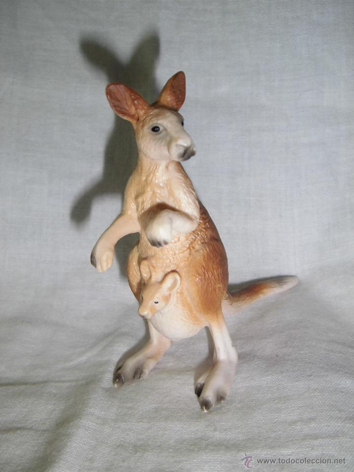 Figuras de goma y PVC: CANGURO CON CRIA  SCHLEICH  2000 - Foto 1