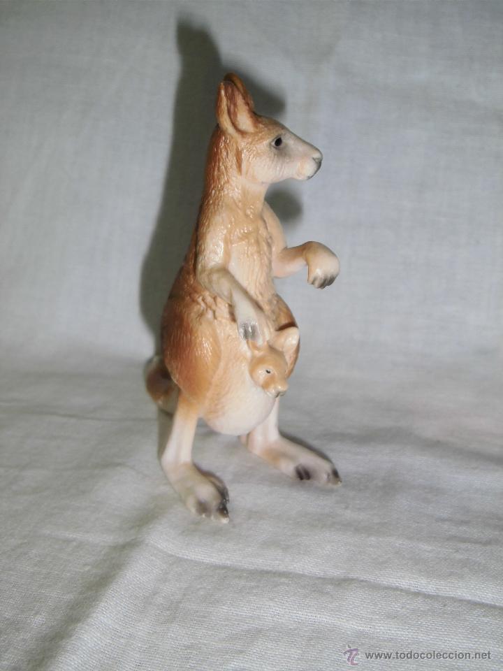 Figuras de goma y PVC: CANGURO CON CRIA  SCHLEICH  2000 - Foto 3