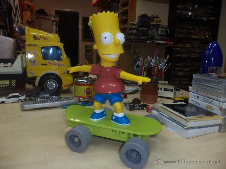 Figuras de goma y PVC: Burt Simpson en Skate /Monopat&iacute;n - Foto 1