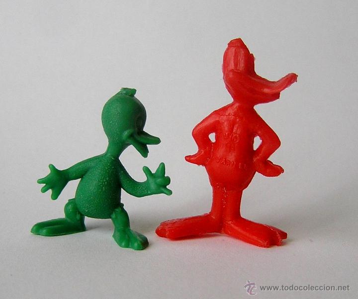 Figuras de goma Kinder: Figuras Dunkin y kinder Warner - Foto 1