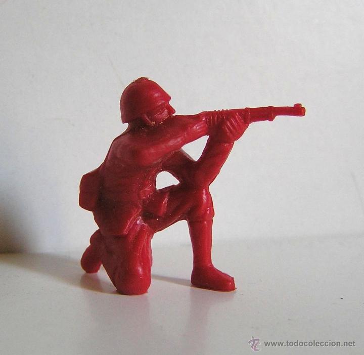 Figure di Gomma e PVC: Figura Dunkin serie Soldados del Mundo (Ruso)