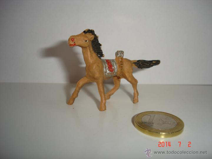Figuras de goma y PVC: LOTE DE TRES CABALLOS COMANSI - Foto 3