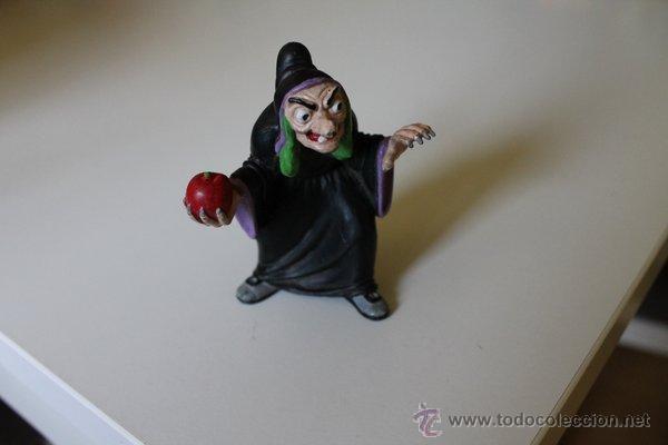 Figuras de goma y PVC: Mu&ntilde;eco bruja de Blancanieves. Comics Spain. - Foto 1