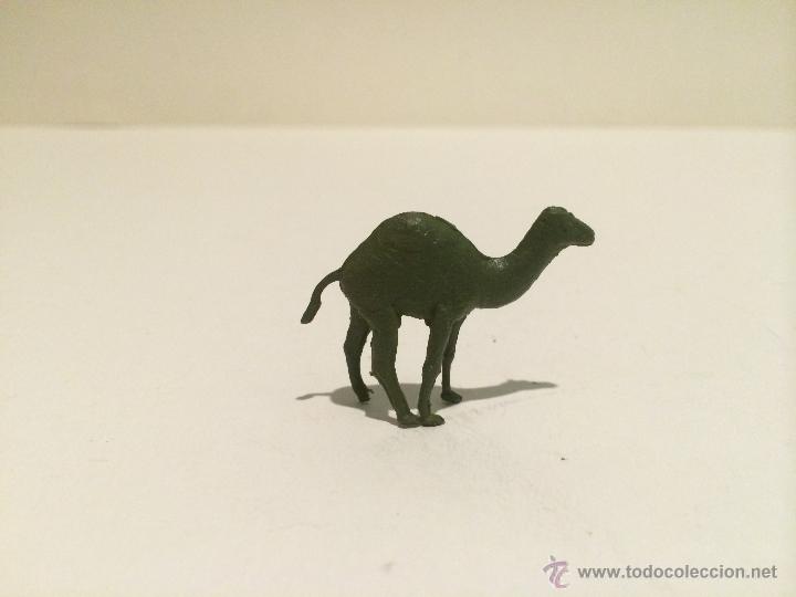 Figuras de goma y PVC: FIGURA MONTAPLEX CAMELLO - Foto 1