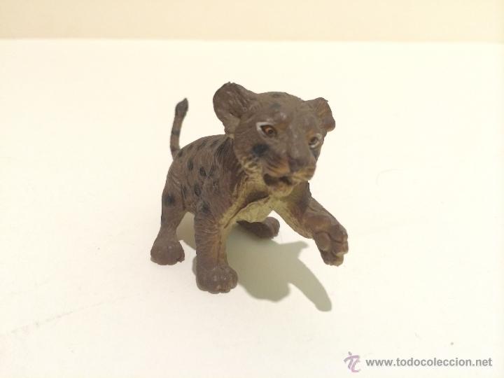 Figuras de goma y PVC: FIGURA PVC LEOPARDO CRIA - Foto 1