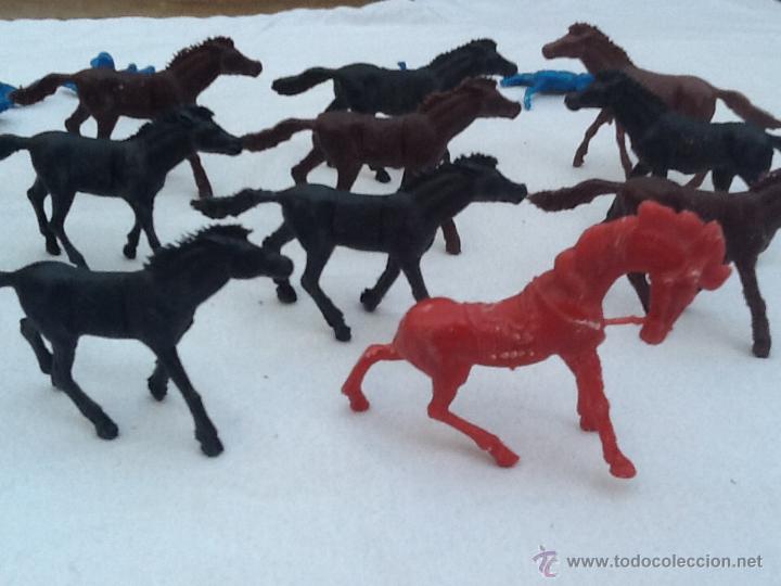 Figuras de goma y PVC: Lote indio comansi, N 1 - Foto 5