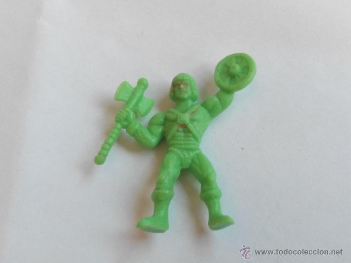 Figuras de goma y PVC: figura dunkin masters del universo - Foto 1