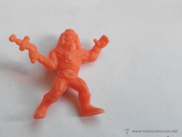 Figuras de goma y PVC: figura dunkin masters del universo - Foto 1