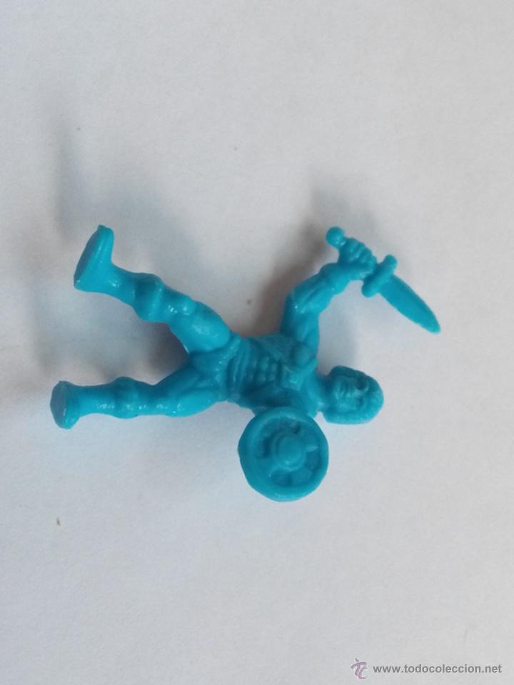 Figuras de goma y PVC: figura dunkin masters del universo - Foto 1