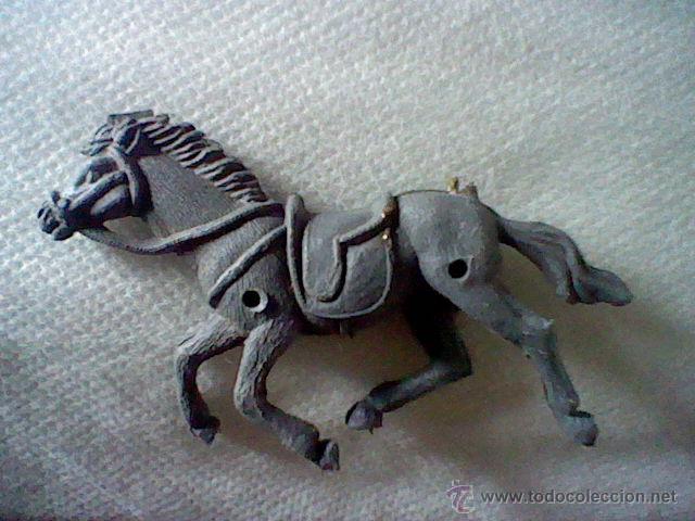Figuras de goma y PVC: figura mu&ntilde;eco plastico caballo jugada 8  cms